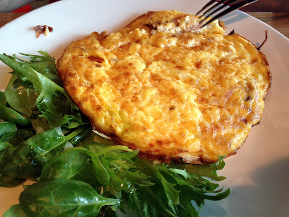 Lyon kohvik Õismäel hommikusöök omlett